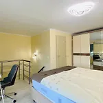 Апартамент Bratanov Vip Zone Maisonettes 606 & 609 *