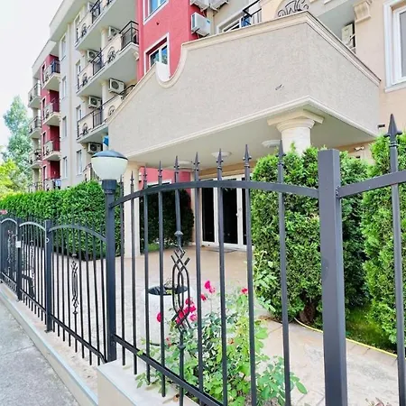 Bratanov Vip Zone Maisonettes 606 & 609 アパート *