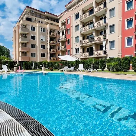 Апартамент Bratanov Vip Zone Maisonettes 606 & 609 Слънчев бряг