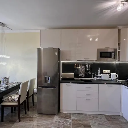 Bratanov Vip Zone Maisonettes 606&609 *