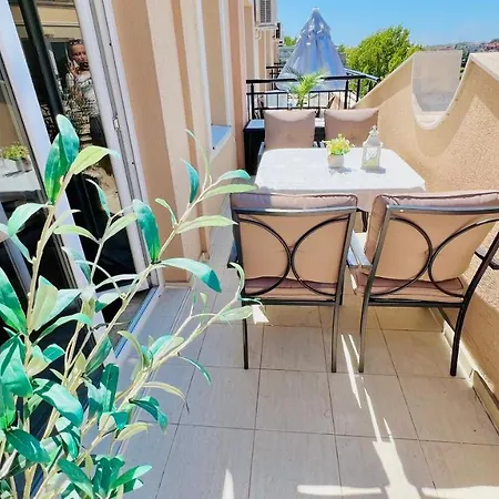 アパート Bratanov Vip Zone Maisonettes 606 & 609 サニービーチ