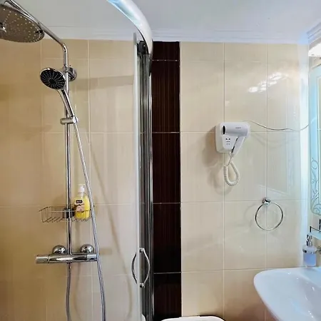 Bratanov Vip Zone Maisonettes 606 & 609 アパート