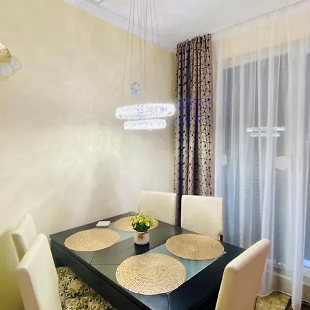 Bratanov Vip Zone Maisonettes 606 & 609 *