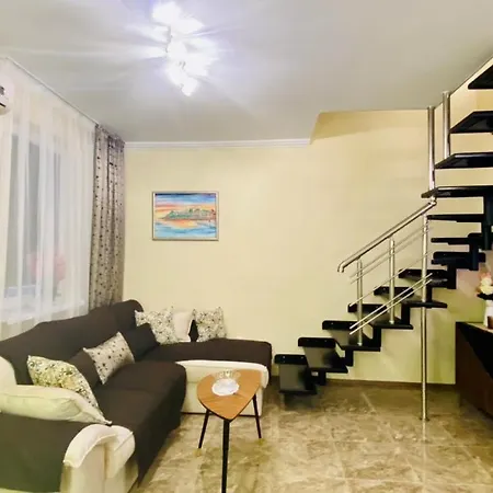 Bratanov Vip Zone Maisonettes 606&609