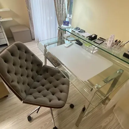 Bratanov Vip Zone Maisonettes 606 & 609 アパート