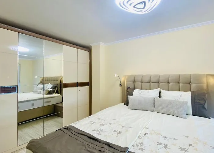 Апартамент Bratanov Vip Zone Maisonettes 606 & 609 *